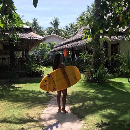Pesangan Surfcamp Hotel Siargao Exterior foto